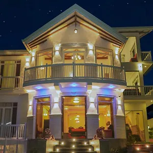 https://twin-villa-red.kandyhotelsnow.com